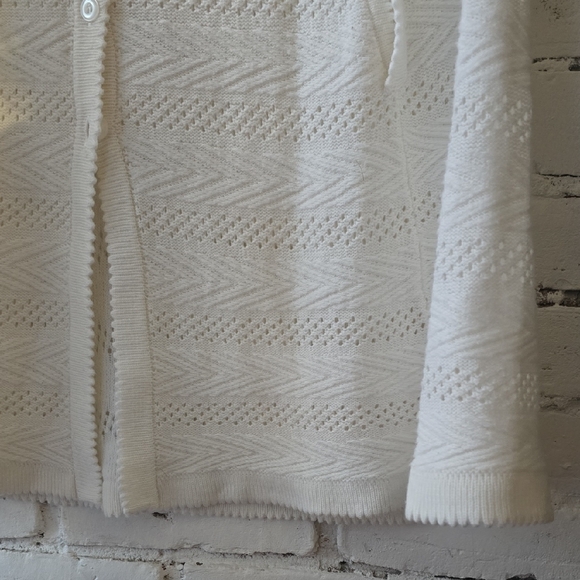 Women's Cream Button-Front Knit Sweater Poncho/Cape - Picture 4 of 5